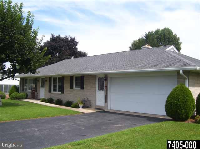 3461 Sycamore Road Dover, PA 17315 - Photo 2 of 23 Gallery Image 2