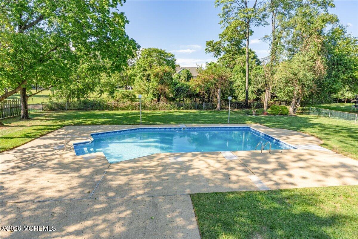 5 Colonial Way Lincroft, NJ 07738 - Photo 38 of 47 54-DSC05002