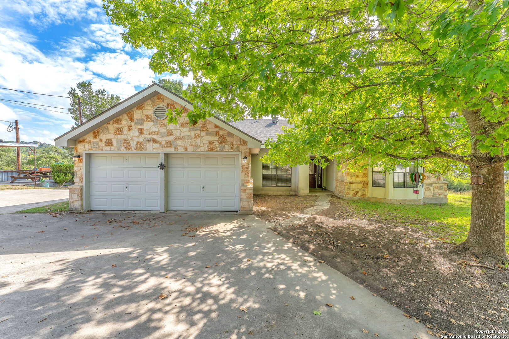 881 Georges Road Lakehills, TX 78063 - Photo 2 of 48