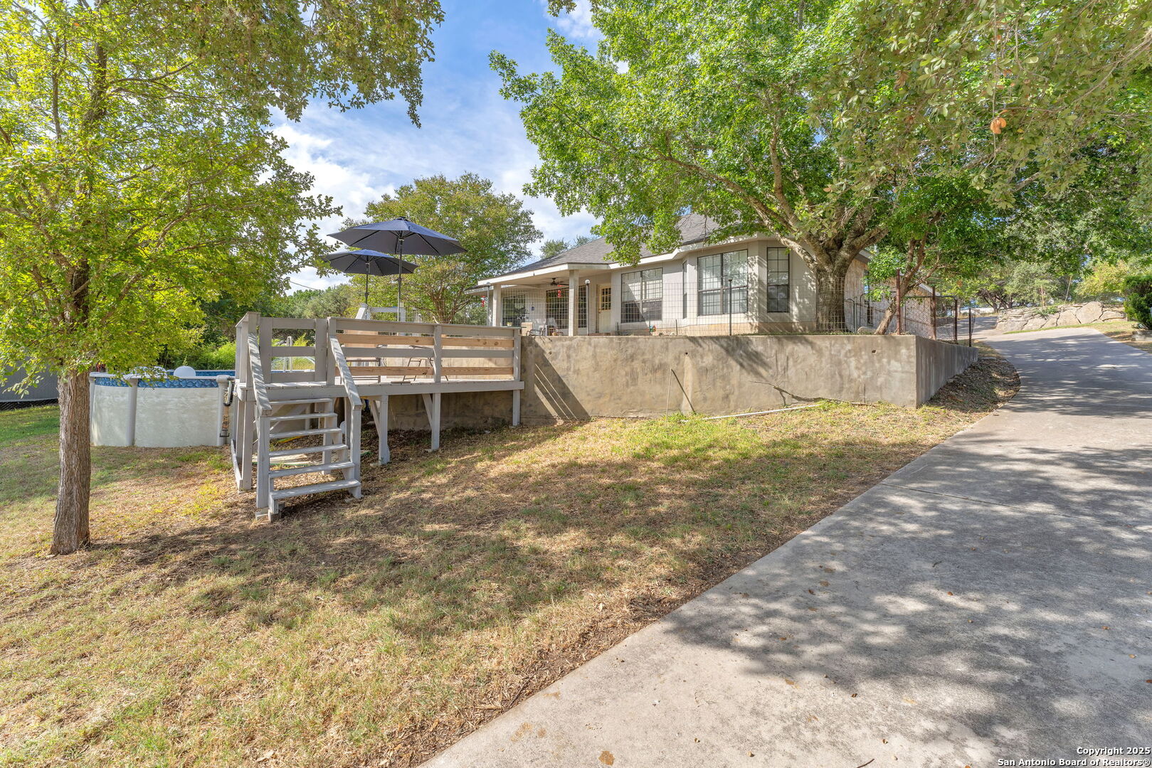 881 Georges Road Lakehills, TX 78063 - Photo 37 of 48