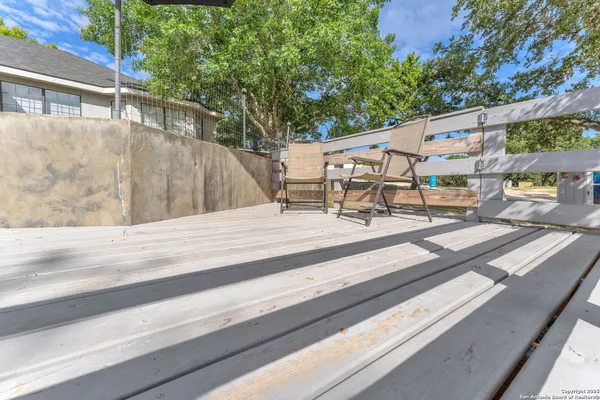 $565,000 | 881 Georges Road, Lakehills, TX 78063