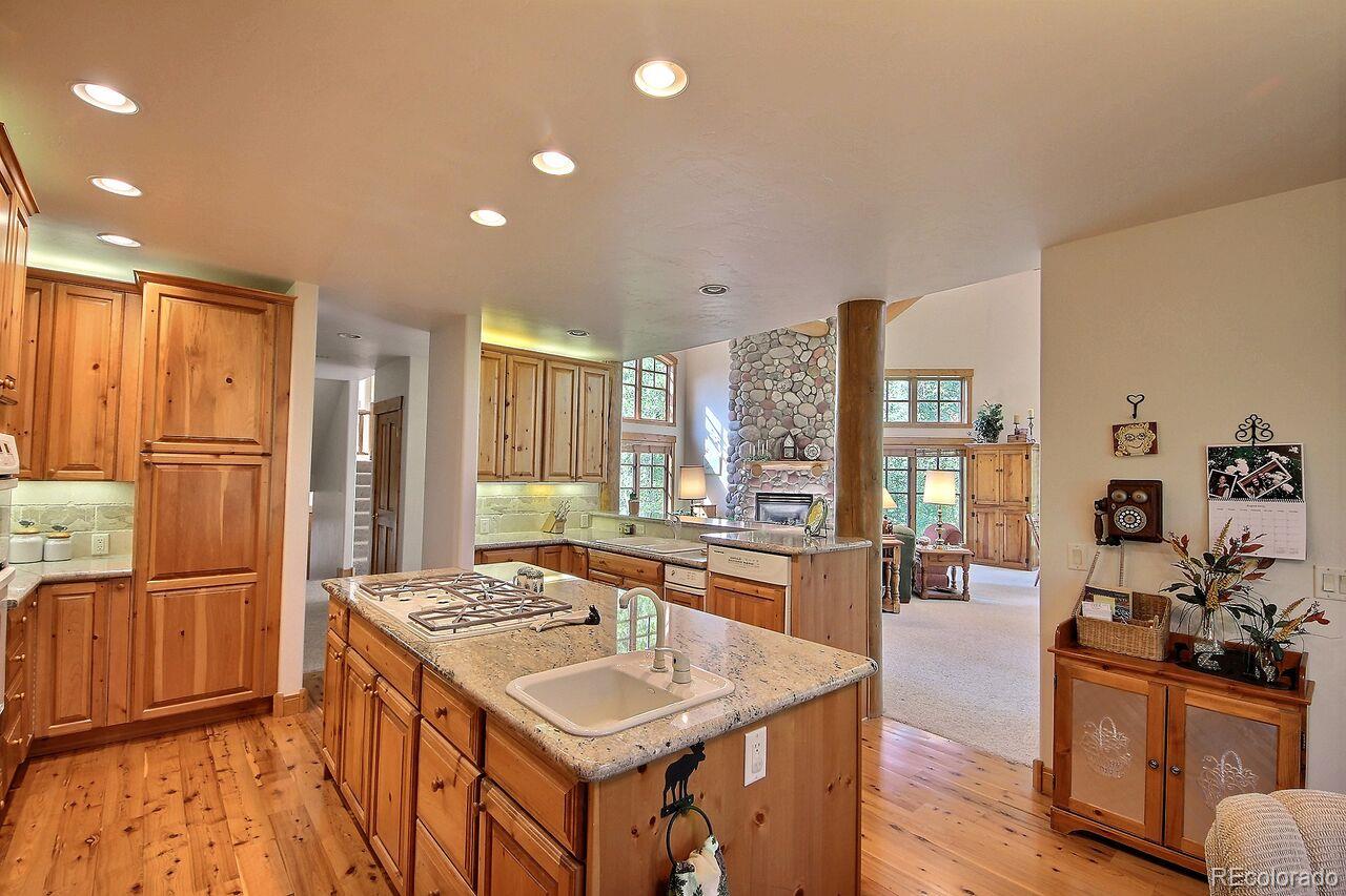 706 Willowbrook Road Silverthorne, CO 80498 - Photo 8 of 35 Gallery Image 8