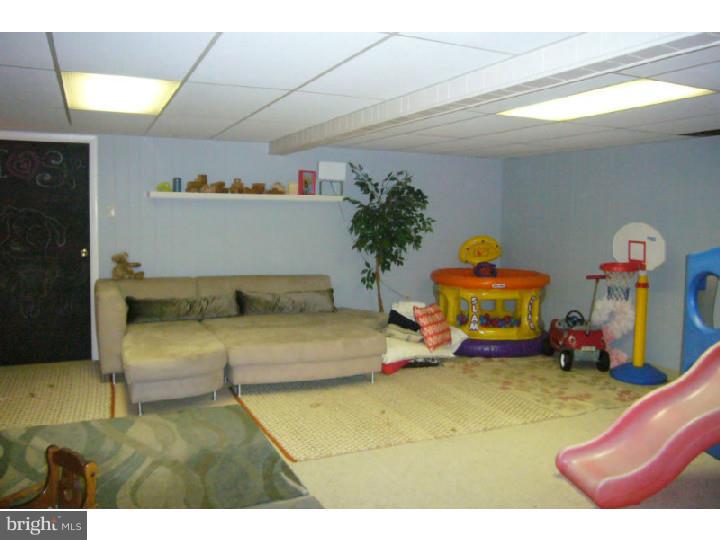 1704 Golf Road Reading, PA 19601 - Photo 18 of 20