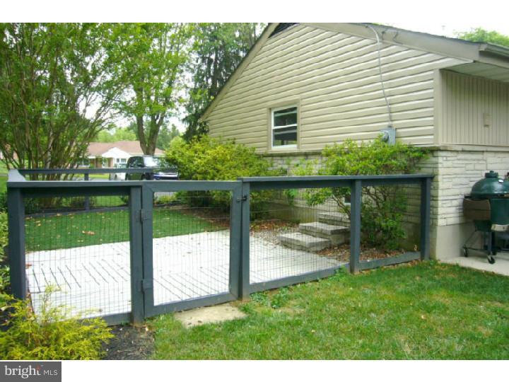 1704 Golf Road Reading, PA 19601 - Photo 6 of 20