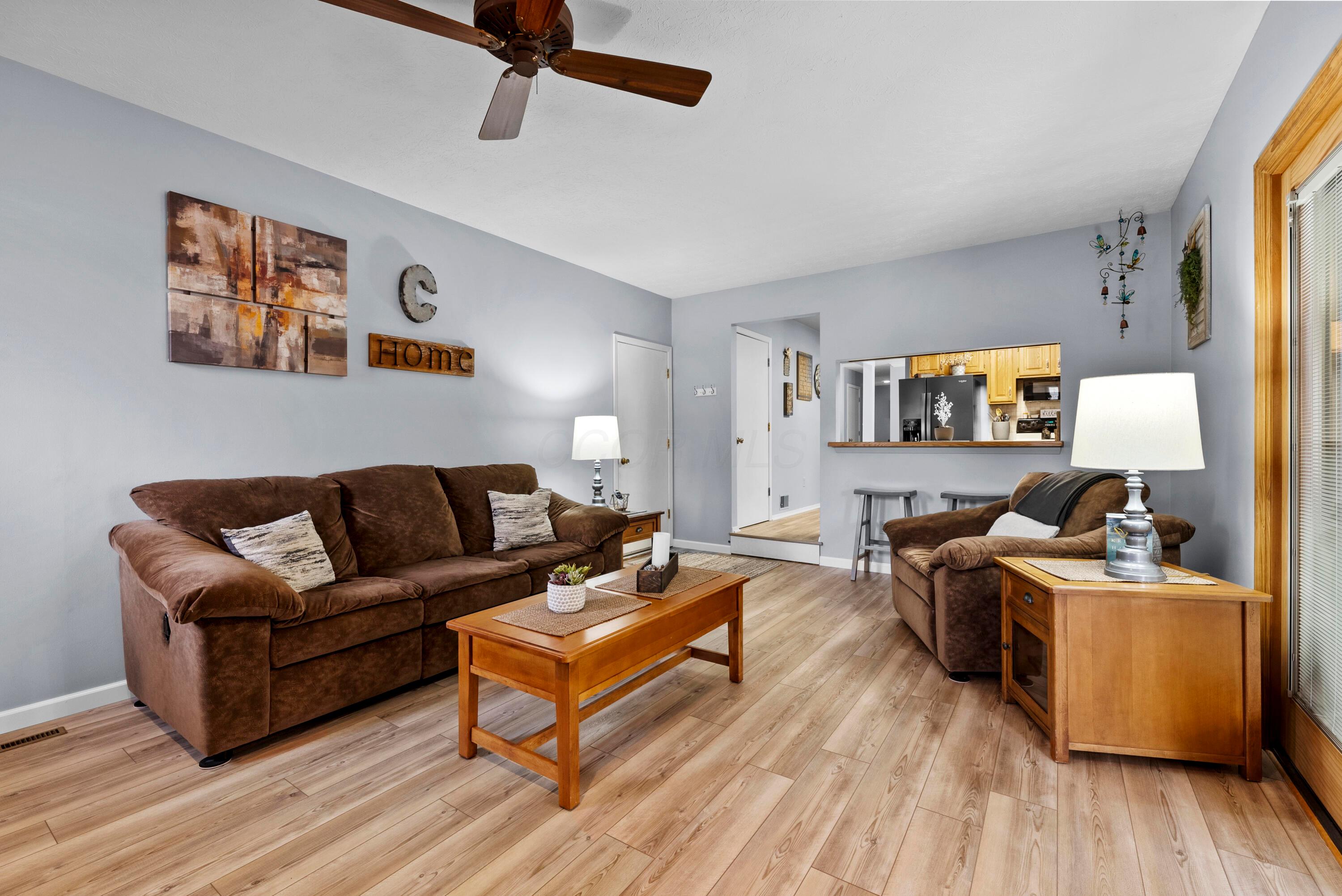 5216 Patrick Road Sunbury, OH 43074 - Photo 12 of 36 Living Room