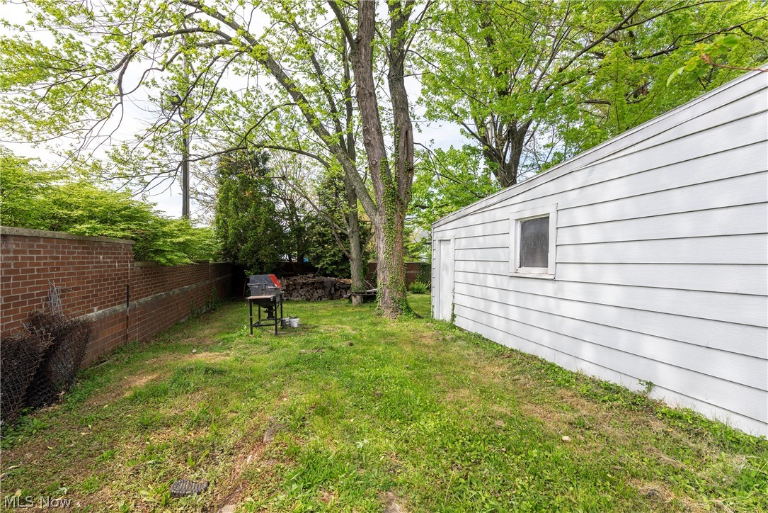 3921 Delmore Road Cleveland Heights, OH 44121 - Photo 34 of 35