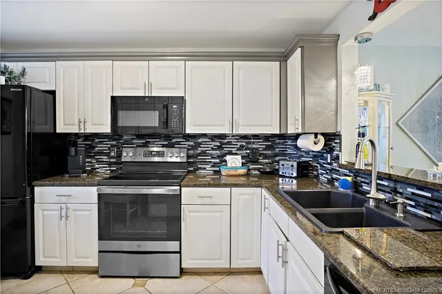 $2,900 | 9940 South Ocean Drive, Unit 309, Jensen Beach, FL 34957