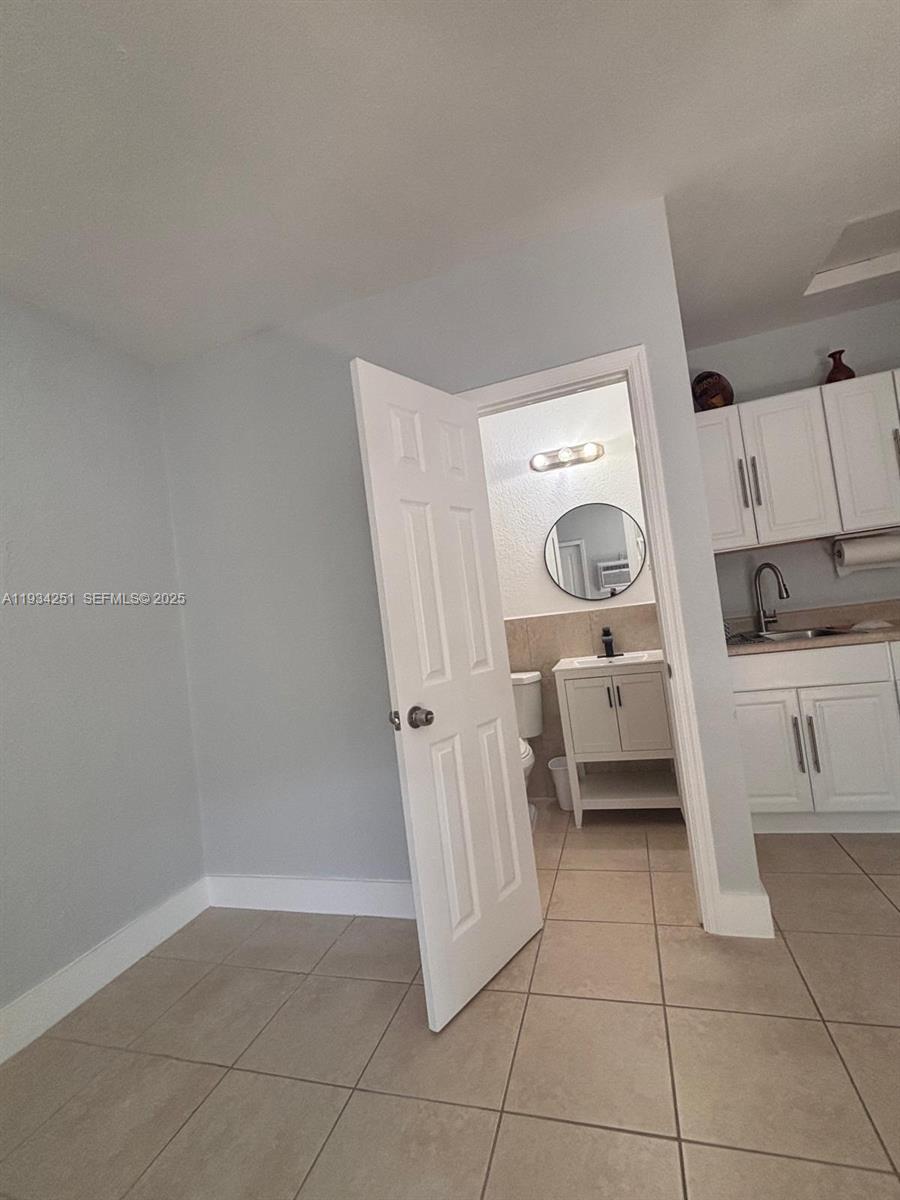 26121 Southwest 130th Avenue Homestead, FL 33032 - Photo 12 of 16