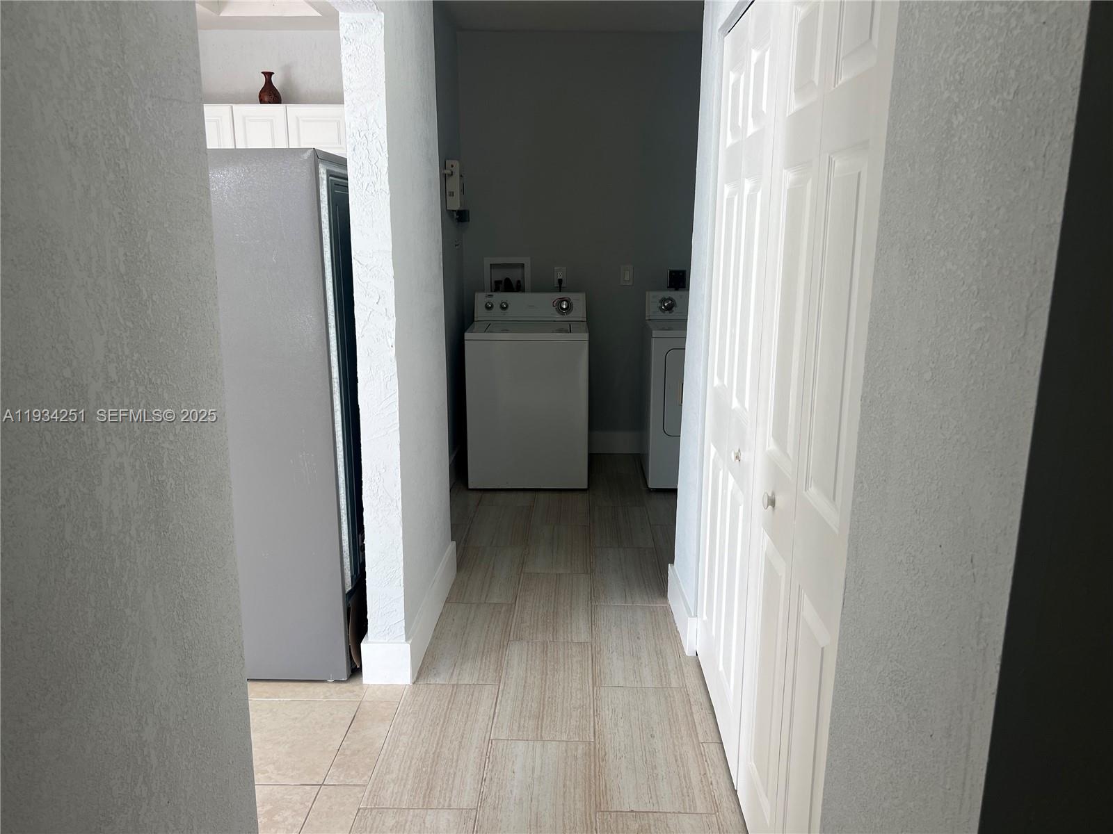 26121 Southwest 130th Avenue Homestead, FL 33032 - Photo 14 of 16