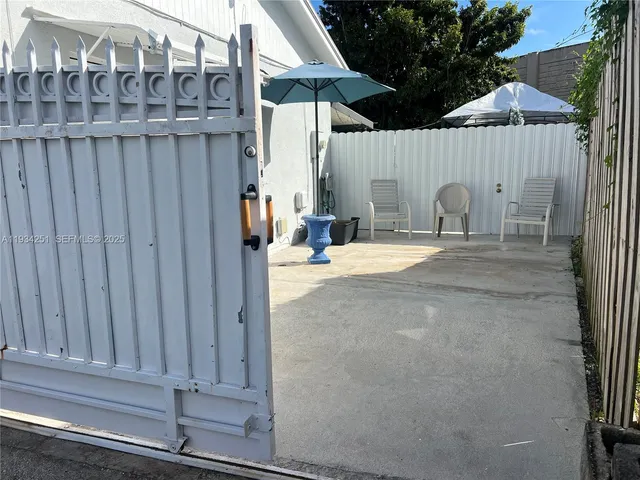 $1,200 | 26121 Southwest 130th Avenue, Homestead, FL 33032