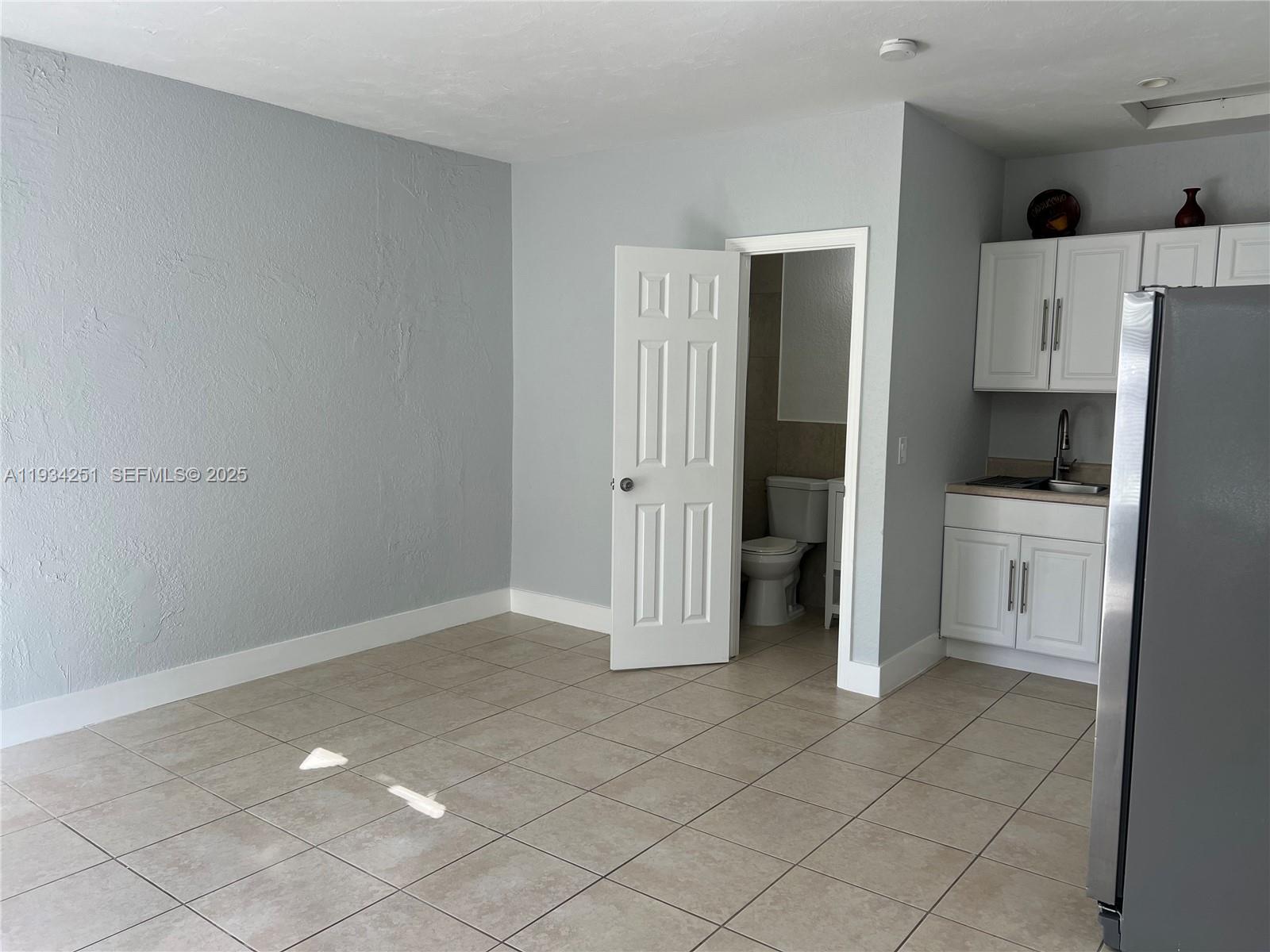 26121 Southwest 130th Avenue Homestead, FL 33032 - Photo 7 of 16