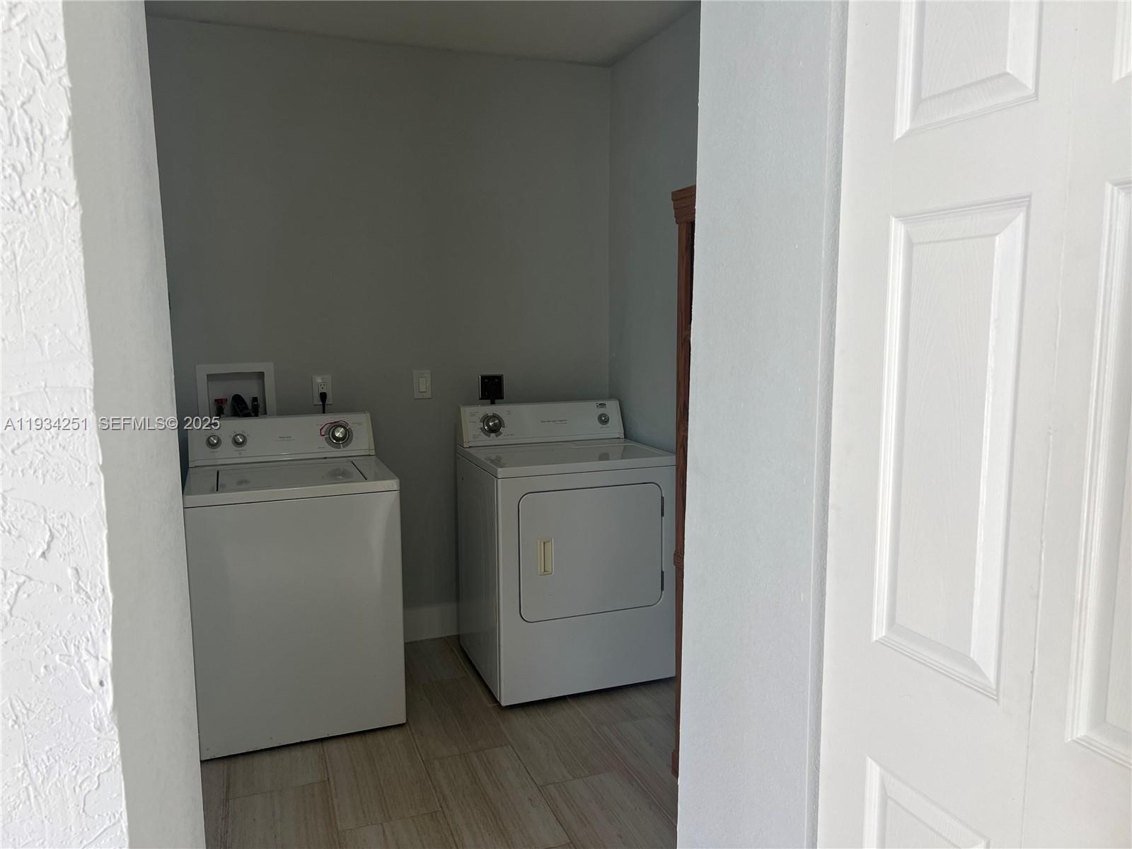 26121 Southwest 130th Avenue Homestead, FL 33032 - Photo 10 of 16