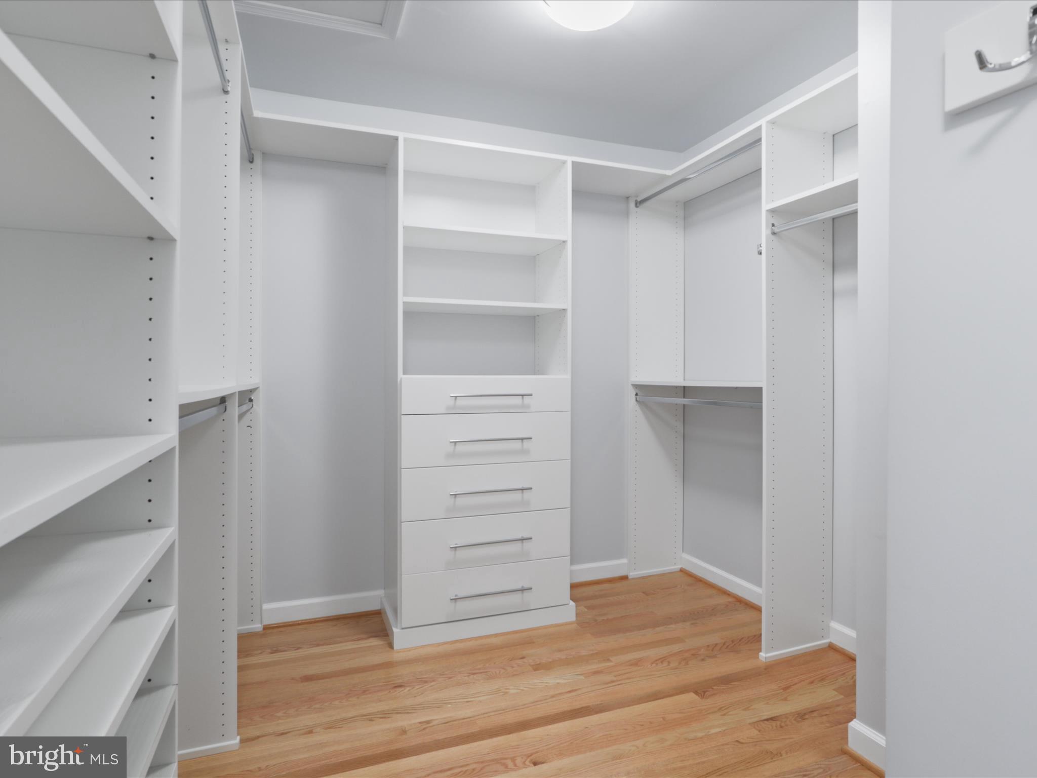 2546 Brenton Point Drive Reston, VA 20191 - Photo 42 of 72 Gallery Image 42