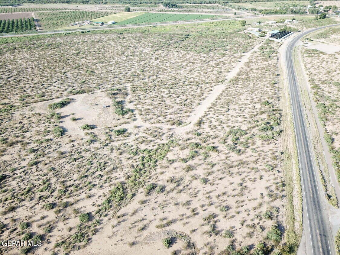 1201 Fort Selden Road Las Cruces, NM 88007 - Photo 5 of 12 a view of a walk in the yard