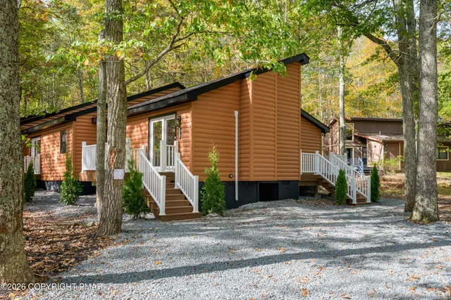 $2,199 | 120 Twin Rivers Road, Unit B, Lackawaxen, PA 18435