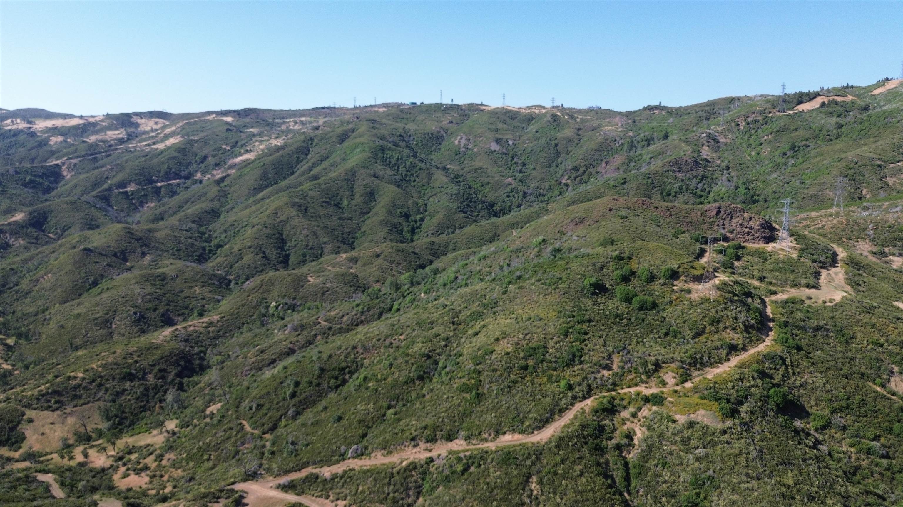 11311 Pine Flat Road Healdsburg, CA 95448 - Photo 18 of 45 a view of a mountain range with trees