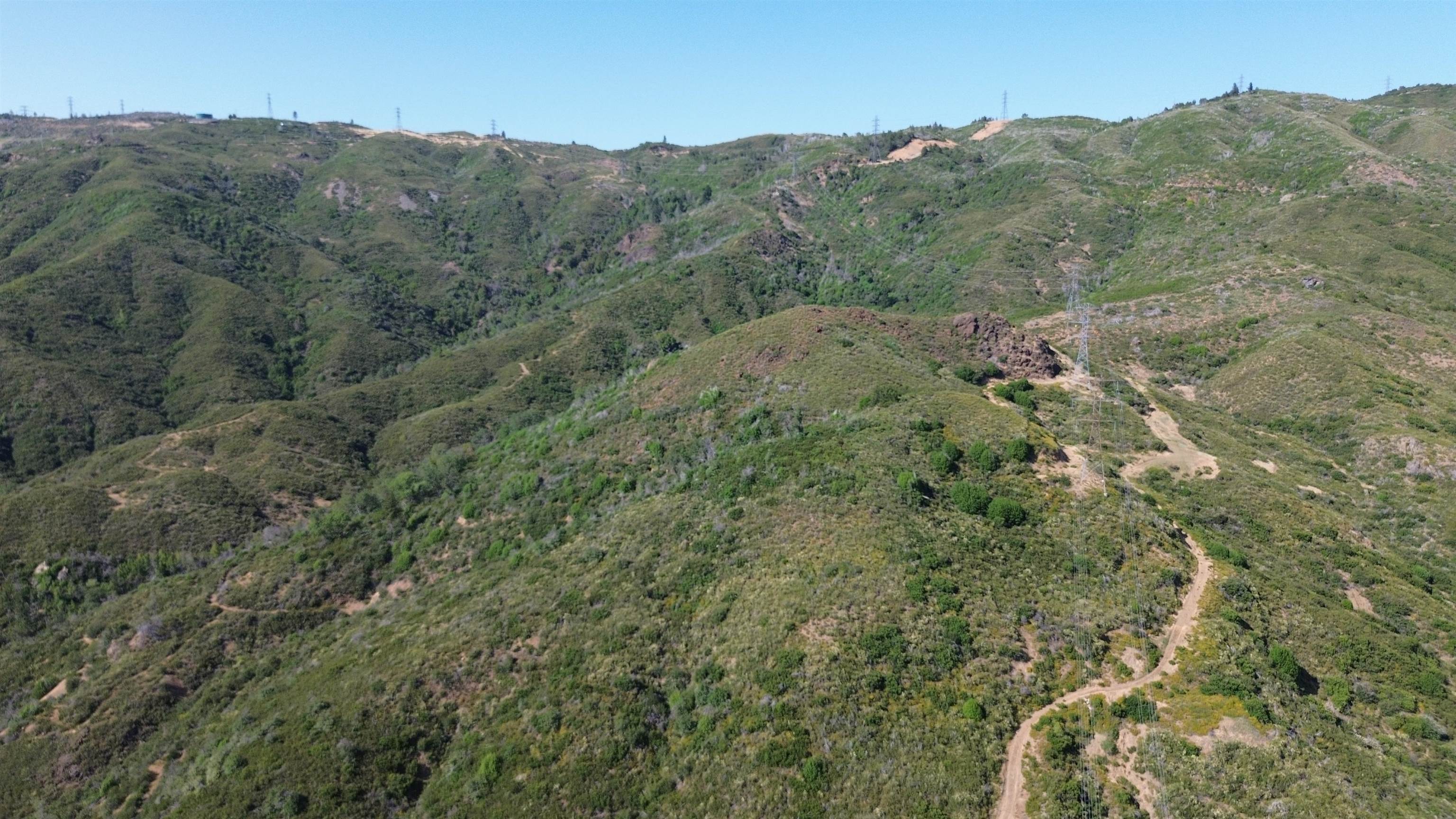 11311 Pine Flat Road Healdsburg, CA 95448 - Photo 6 of 45 a view of a valley
