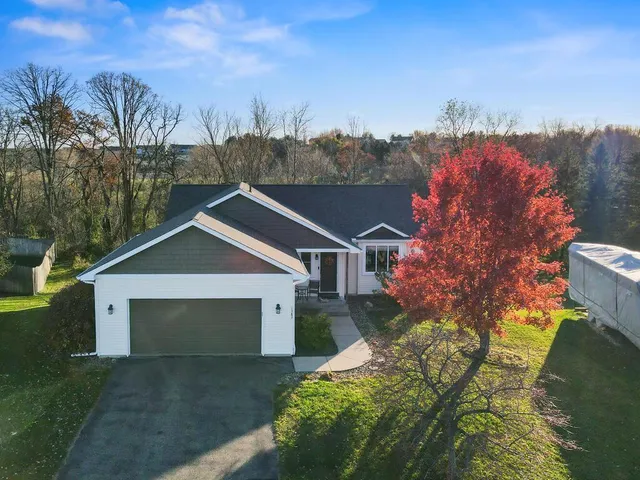 $399,000 | 1389 Mallard Lane, New Richmond, WI 54017