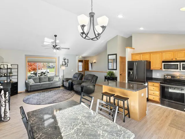 $399,000 | 1389 Mallard Lane, New Richmond, WI 54017