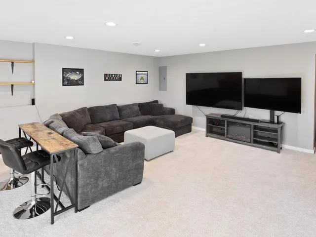 $394,000 | 1389 Mallard Lane, New Richmond, WI 54017