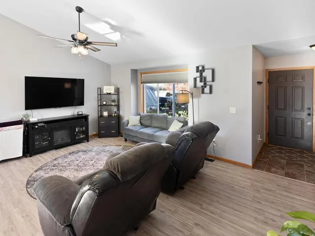 $399,000 | 1389 Mallard Lane, New Richmond, WI 54017