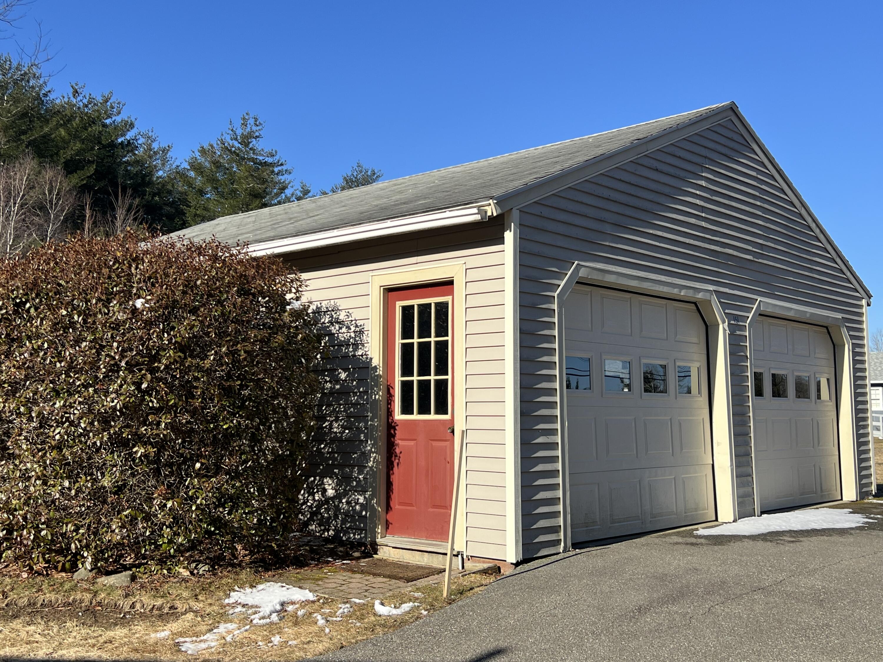 151 Forest Avenue Orono, ME 04473 - Photo 11 of 51 IMG_8635