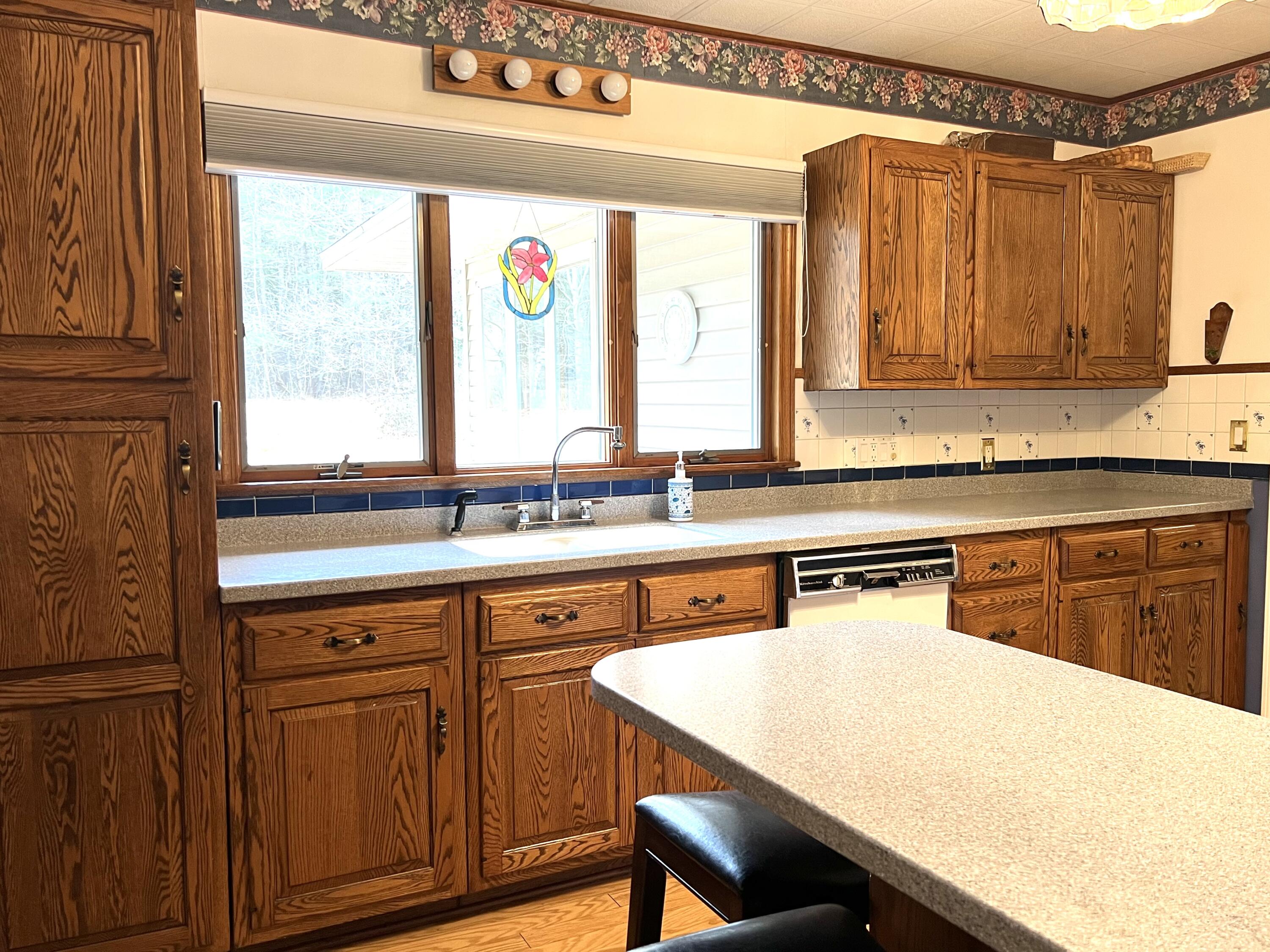 151 Forest Avenue Orono, ME 04473 - Photo 15 of 51 23