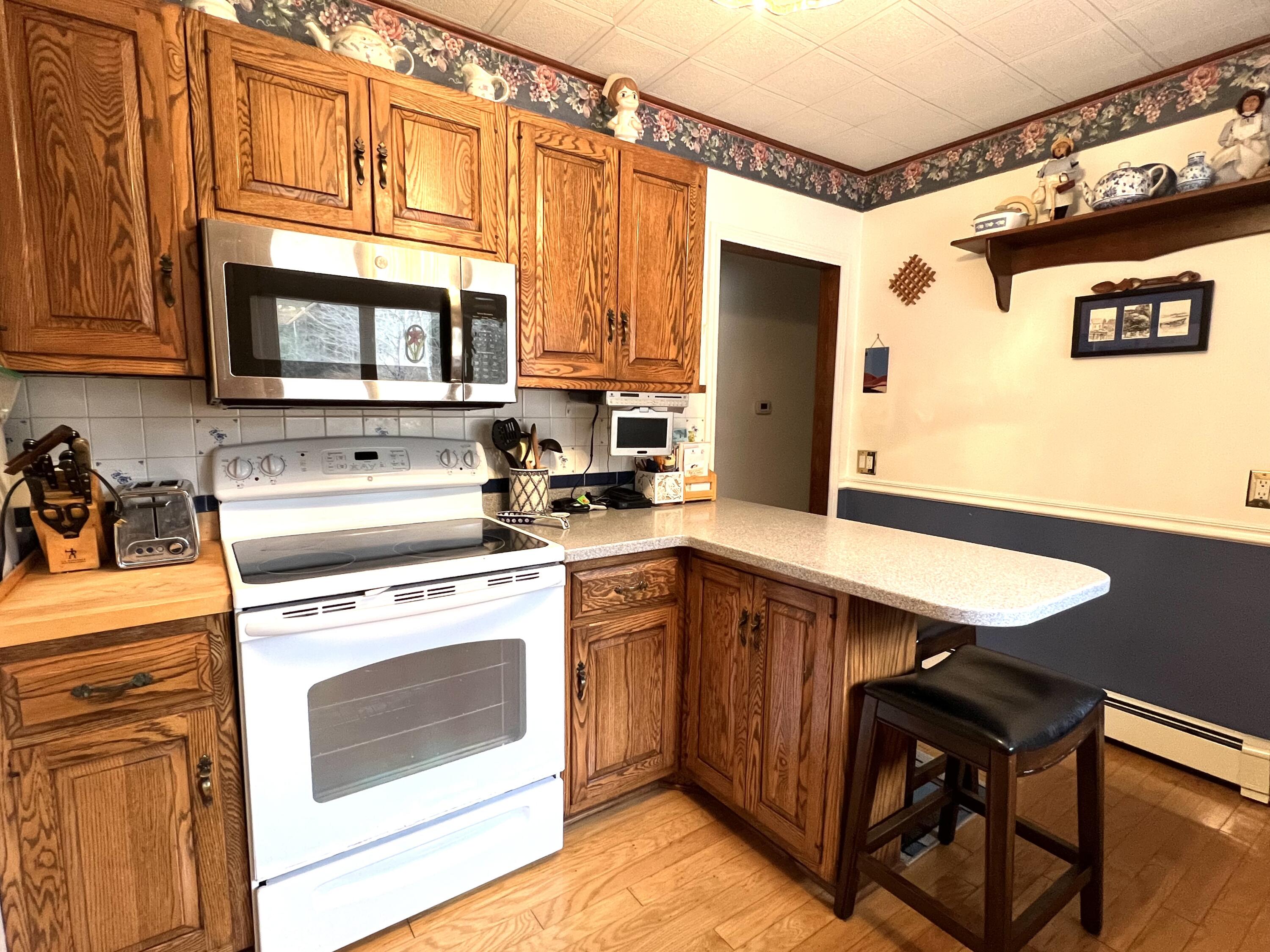 151 Forest Avenue Orono, ME 04473 - Photo 17 of 51 25