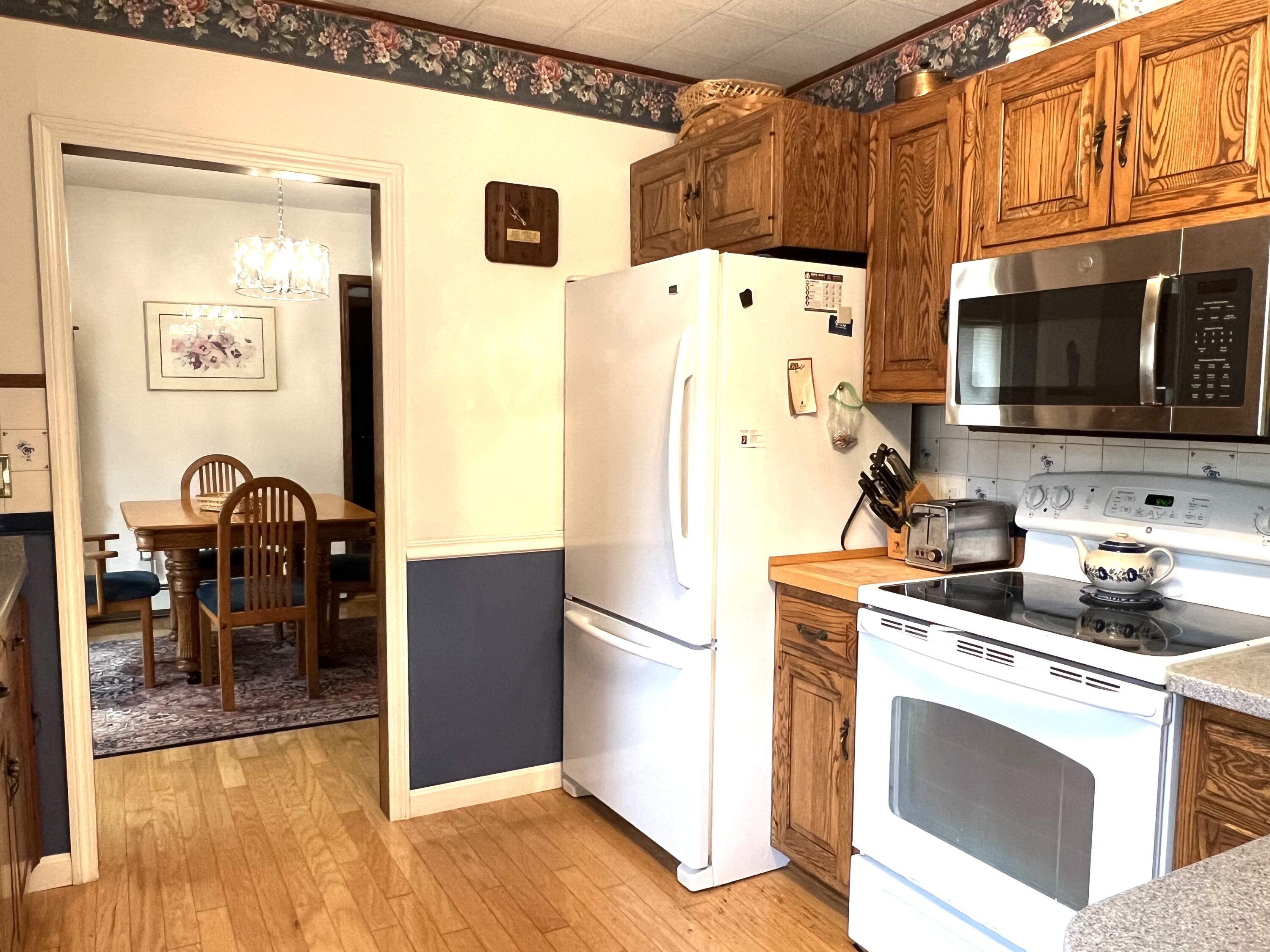 151 Forest Avenue Orono, ME 04473 - Photo 19 of 51 27