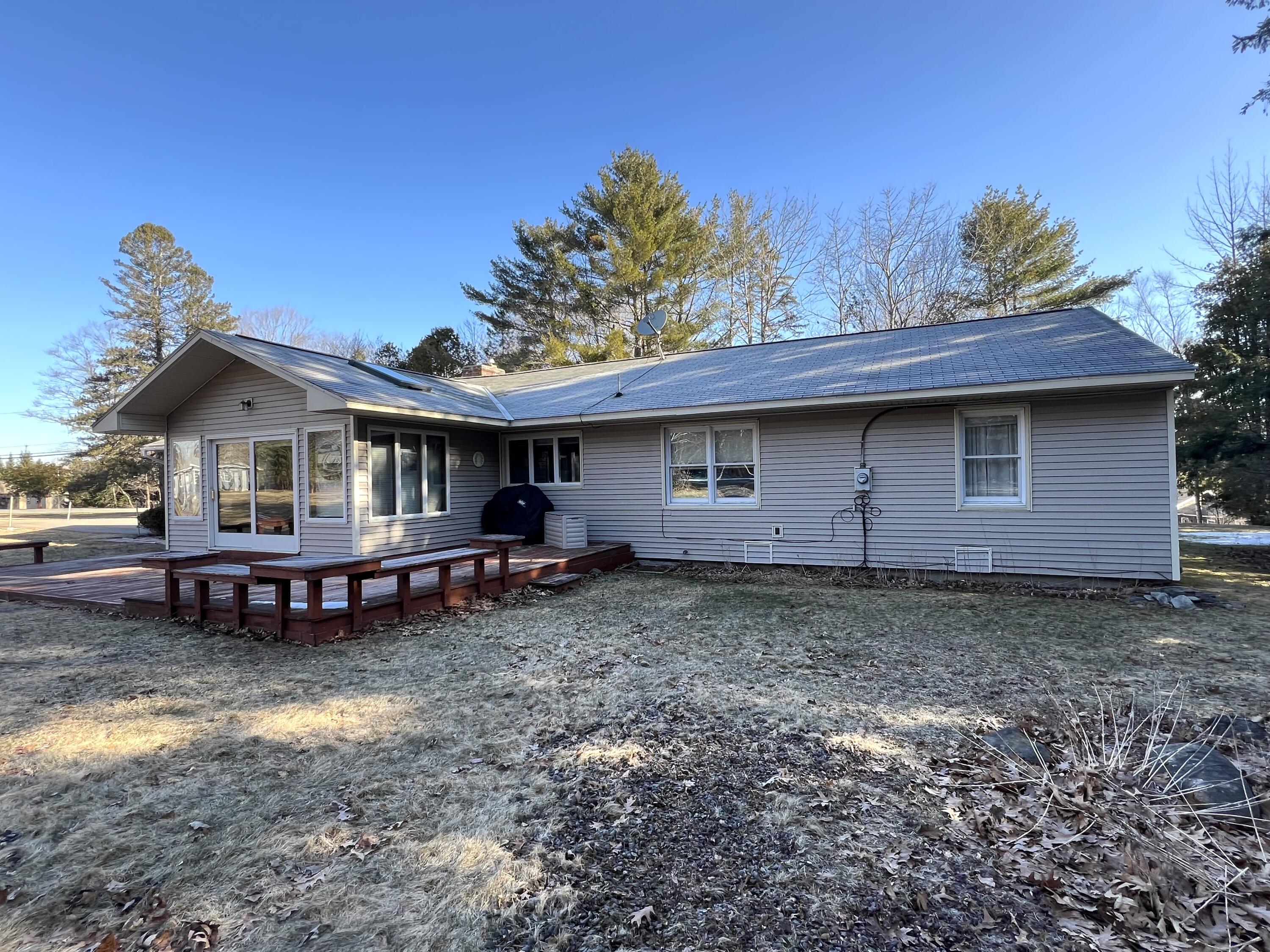 151 Forest Avenue Orono, ME 04473 - Photo 6 of 51 IMG_8628