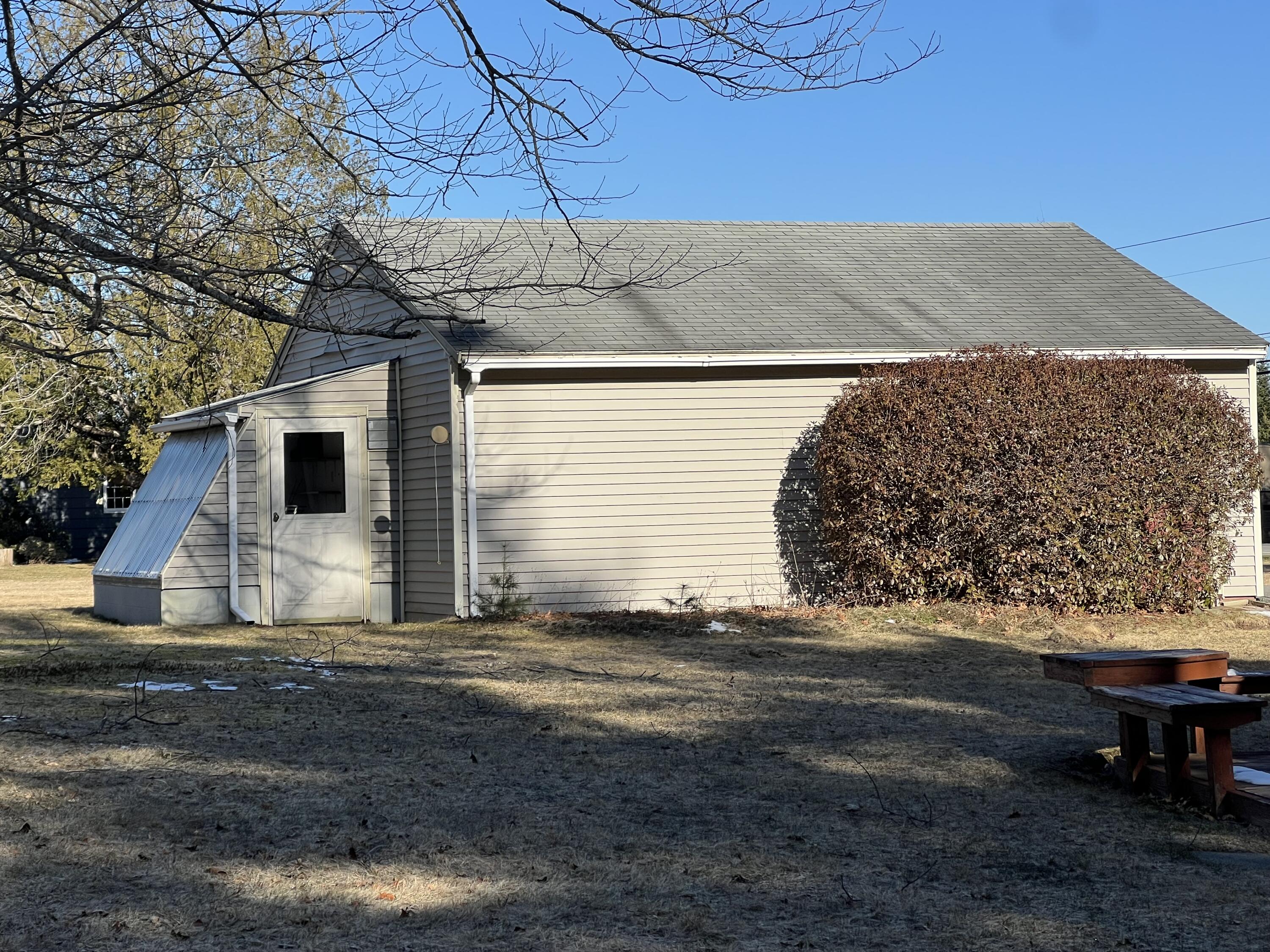 151 Forest Avenue Orono, ME 04473 - Photo 7 of 51 IMG_8629