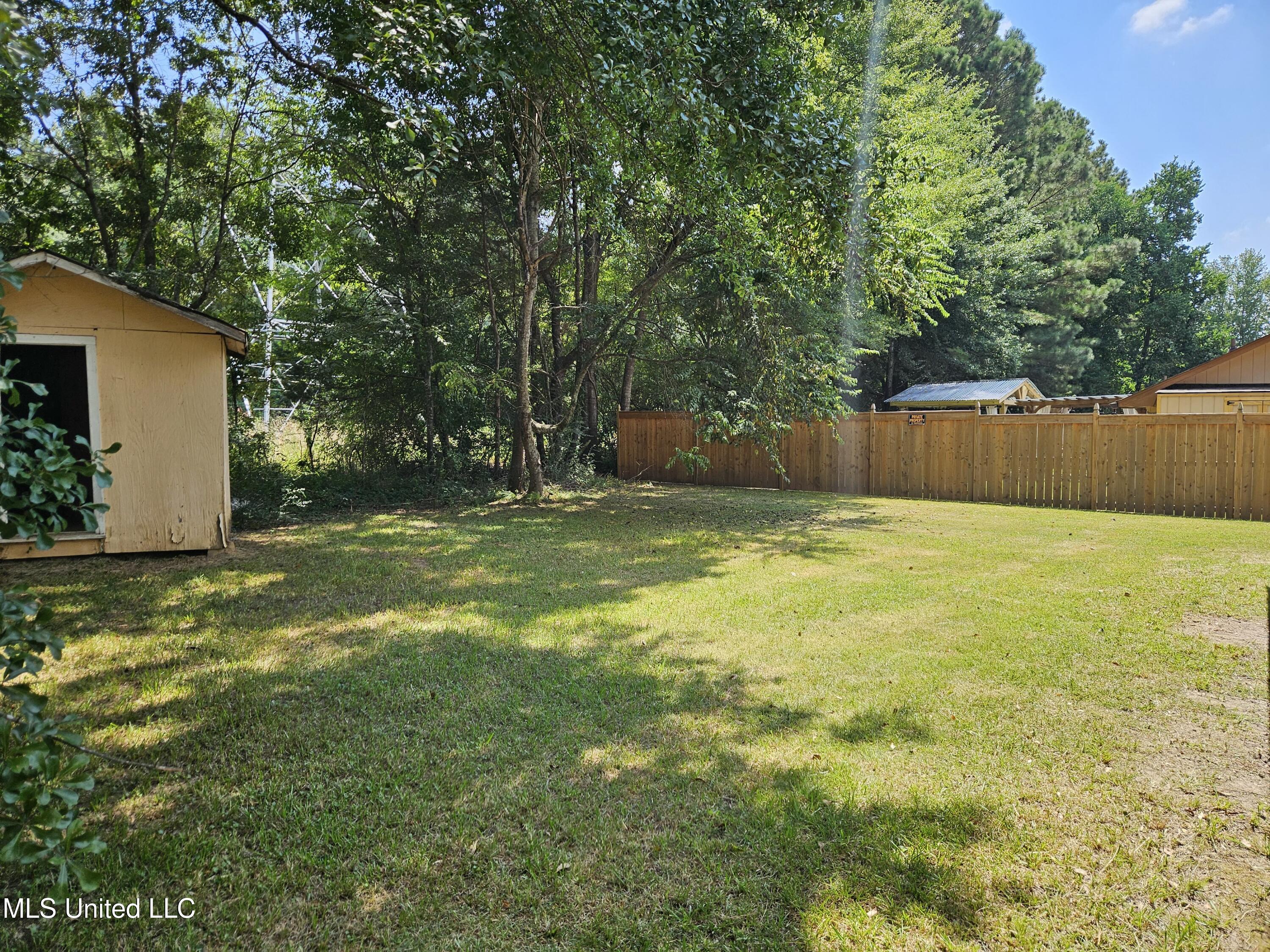 2336 Princess Pine Drive Jackson, MS 39212 - Photo 5 of 13 20250818_115105