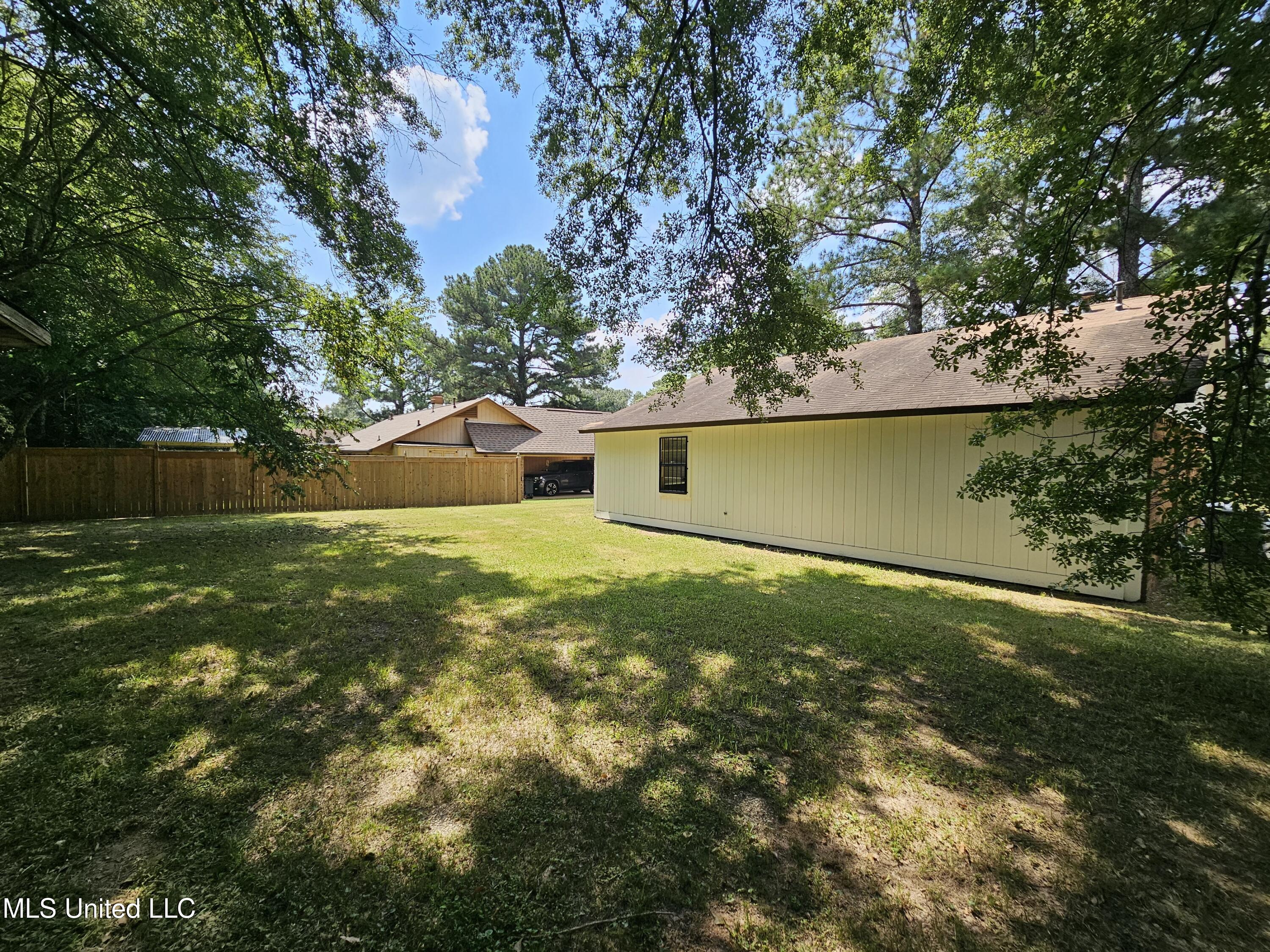 2336 Princess Pine Drive Jackson, MS 39212 - Photo 6 of 13 20250818_115120