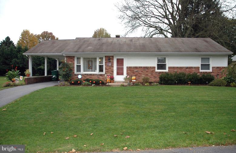 518 Lexington Road Lancaster, PA 17603 - Photo 1 of 14 Gallery Image 1