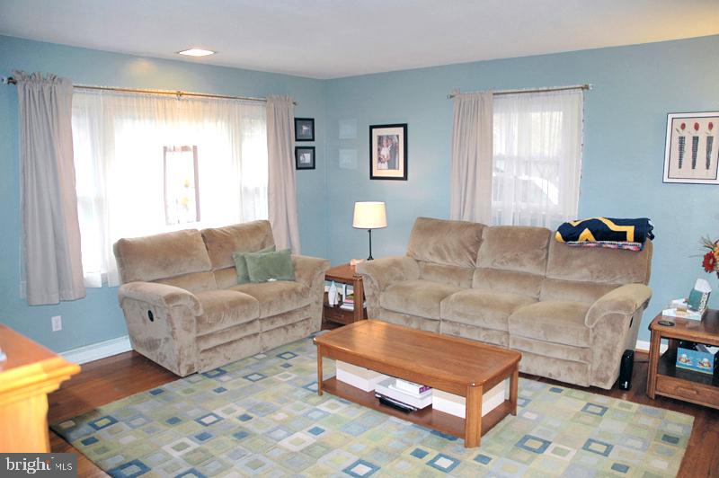 518 Lexington Road Lancaster, PA 17603 - Photo 5 of 14 Gallery Image 5