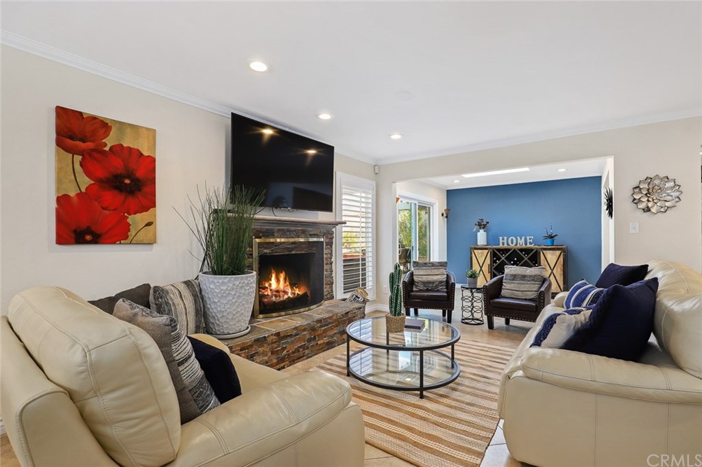 1345 Leonard Avenue Pasadena, CA 91107 - Photo 3 of 25