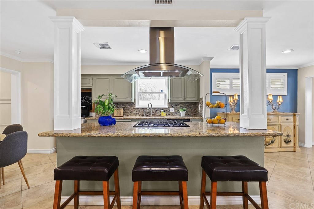 1345 Leonard Avenue Pasadena, CA 91107 - Photo 4 of 25