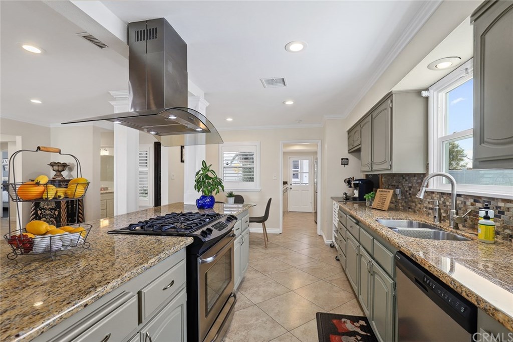 1345 Leonard Avenue Pasadena, CA 91107 - Photo 5 of 25