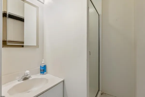 $57,500 | 4 South Brunswick Avenue, Margate City, NJ 08402