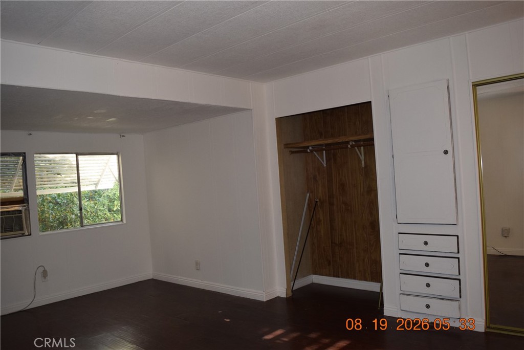 23500 The Old Road, Unit 9 Newhall, CA 91321 - Photo 30 of 56 Primary bedroom side view.
