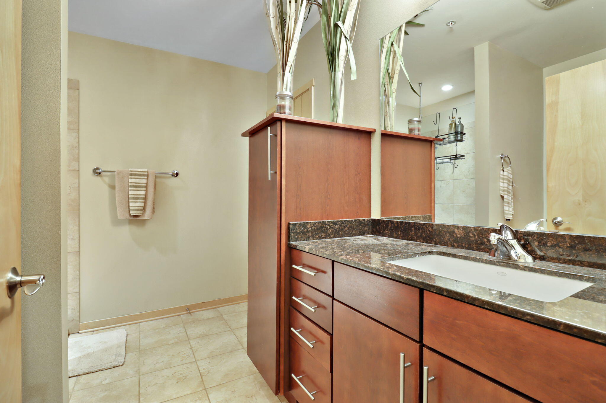 311 East Erie Street, Unit 224 Milwaukee, WI 53202 - Photo 18 of 23 18-web-or-mls-311 E Erie St Unit 224, Mi