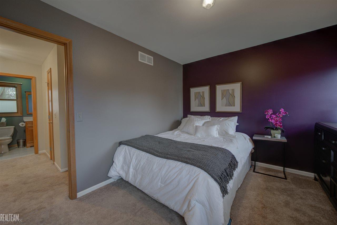 1753 Ruby Avenue Rochester Hills, MI 48309 - Photo 23 of 33