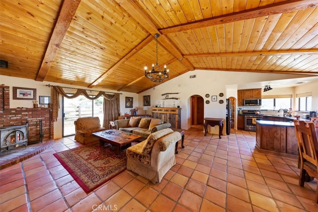 9060 Yucca Hills Road Agua Dulce, CA 91390 - Photo 15 of 44