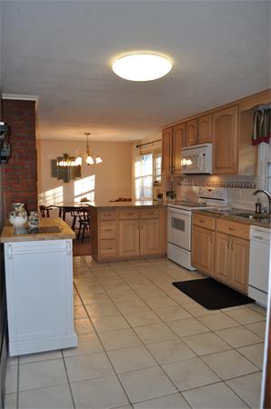 5 Jeannine Road Bellingham, MA 02019 - Photo 3 of 17 Gallery Image 3