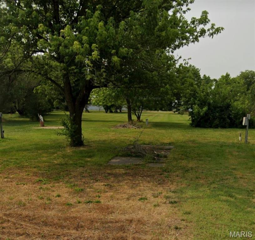 300 West Mill Street, Unit 37 Marissa, IL 62257 - Photo 2 of 2