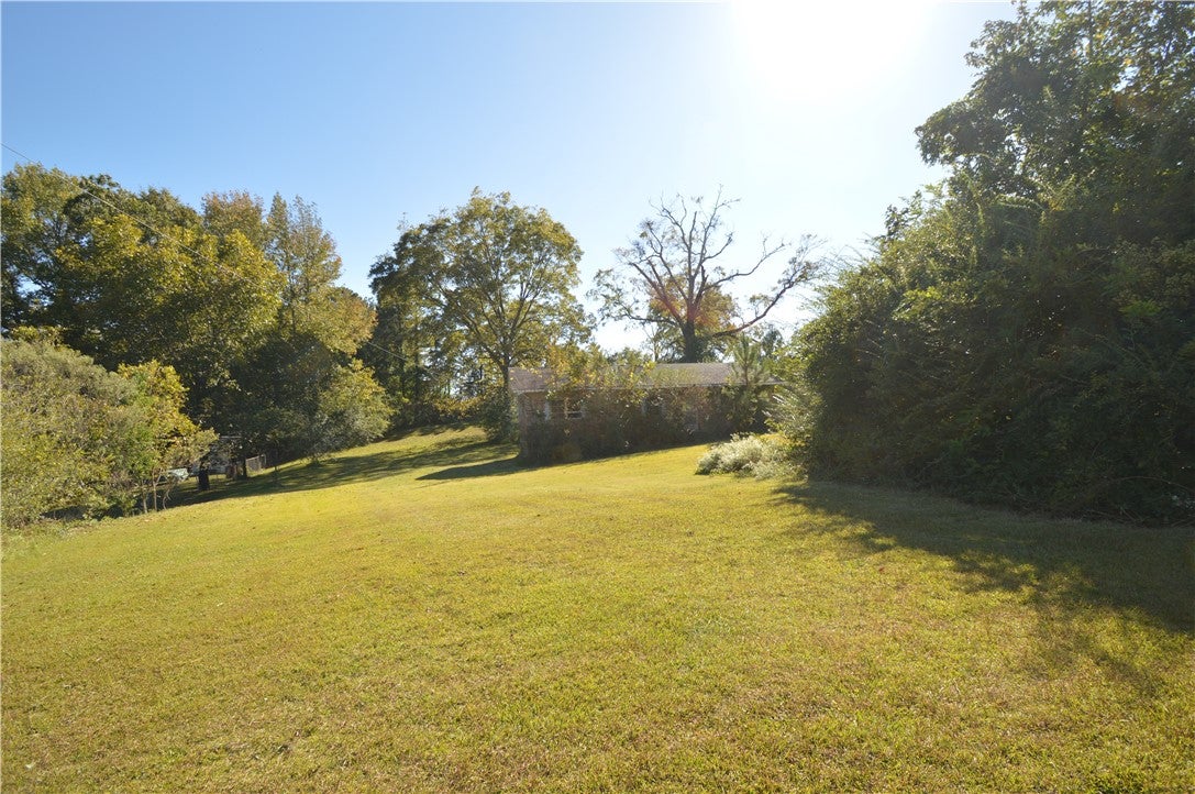 1203 Old Columbus Road Opelika, AL 36804 - Photo 8 of 8 Gallery Image 8