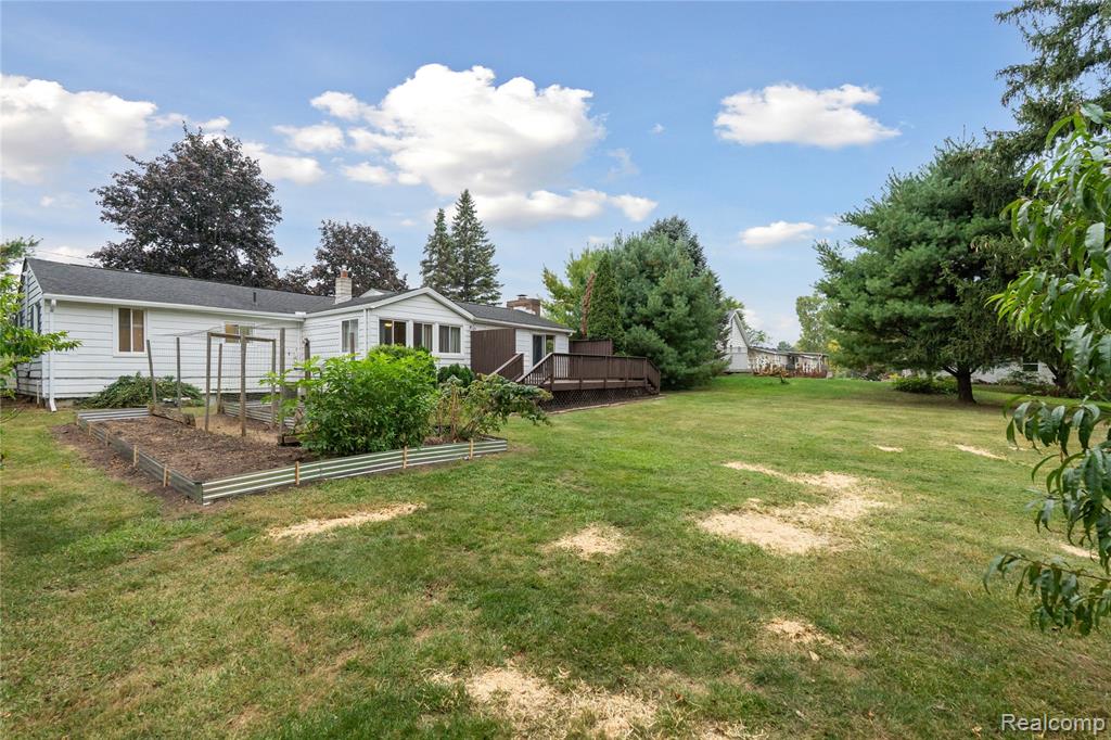 8466 Silver Lake Road Linden, MI 48451 - Photo 28 of 39 Gallery Image 28