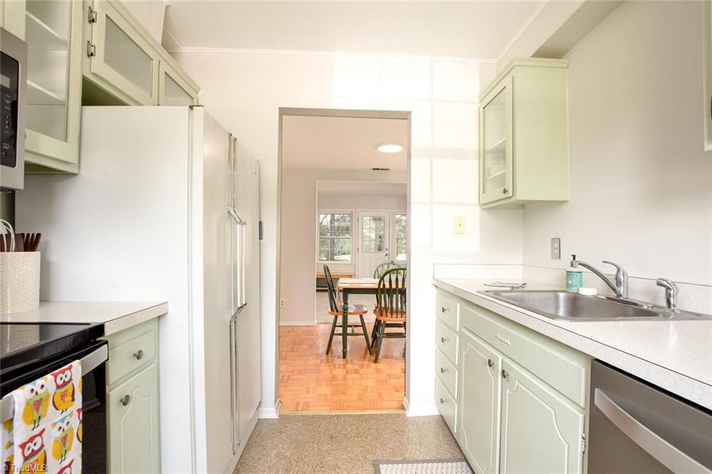 2902 St Marks Road Southwest, Unit C Winston-Salem, NC 27103 - Photo 7 of 31 Gallery Image 7
