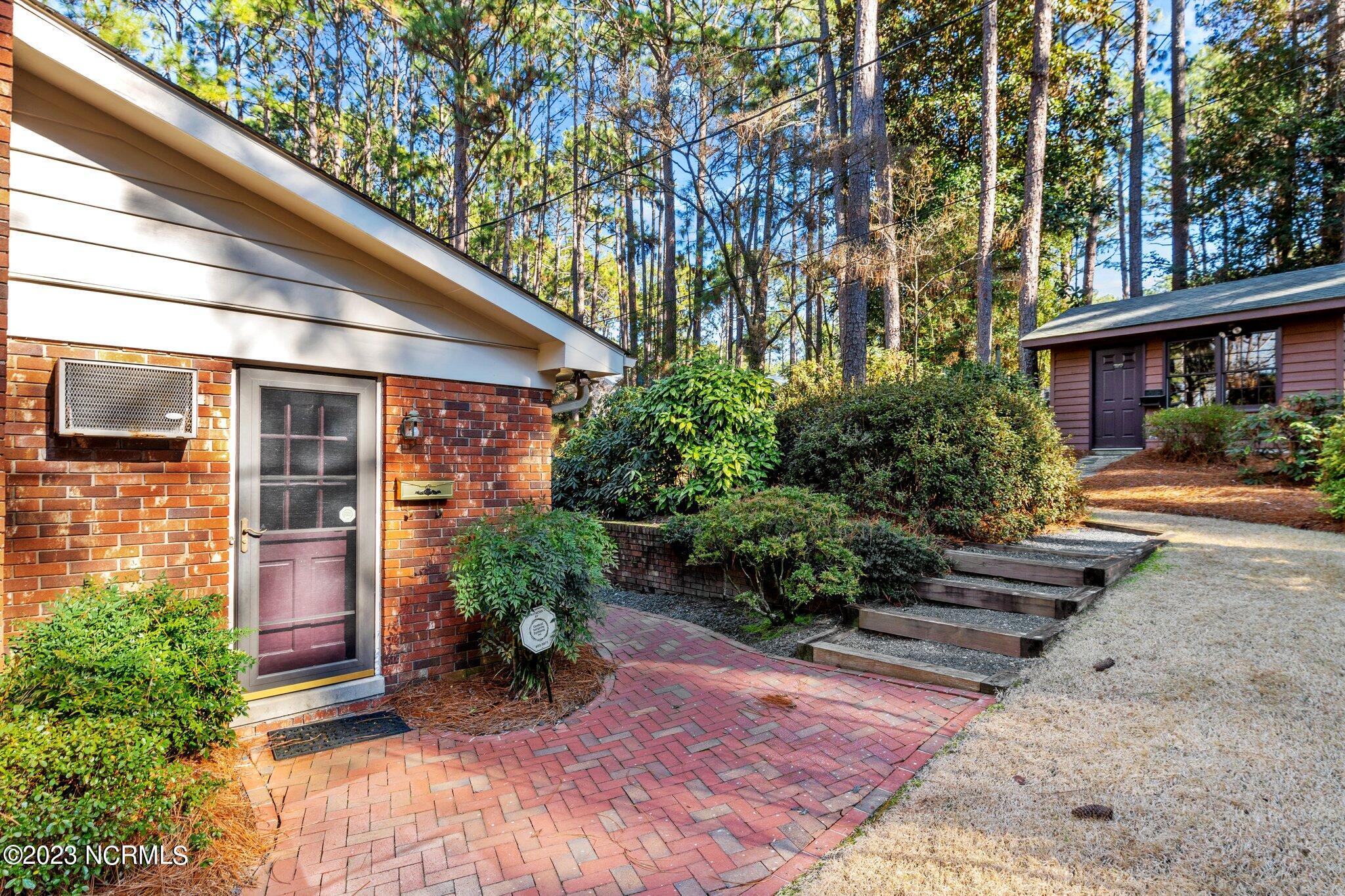 1015 Inverness Road Southern Pines, NC 28387 - Photo 44 of 53 Rt Side Yard 2