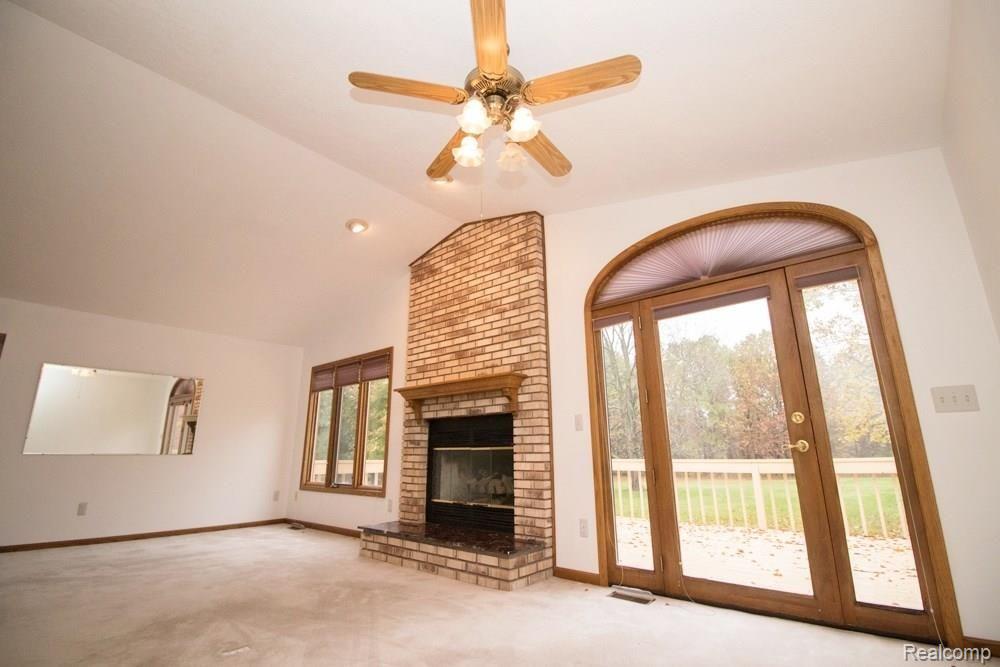 9466 Bergin Road Howell, MI 48843 - Photo 6 of 42 IMG_6315.jpg
